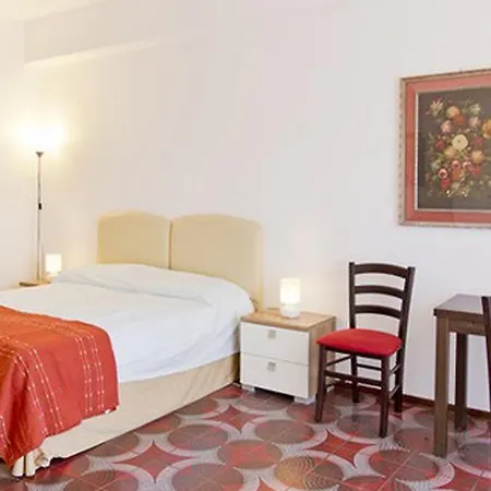 Residenza Paola 3*